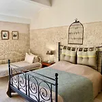 Aux Agapanthes, D'hotes Charentaises De Charme Avec Piscine בית הארחה