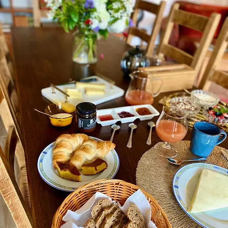 Aux Agapanthes, D'hotes Charentaises De Charme Avec Piscine
