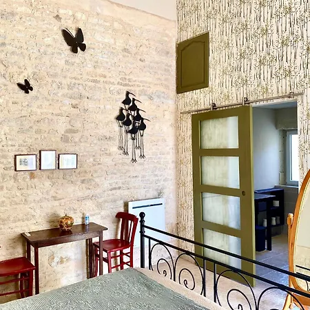 Aux Agapanthes, D'hotes Charentaises De Charme Avec Piscine Aumagne