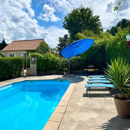 Aux Agapanthes, D'hotes Charentaises De Charme Avec Piscine 3* Aumagne