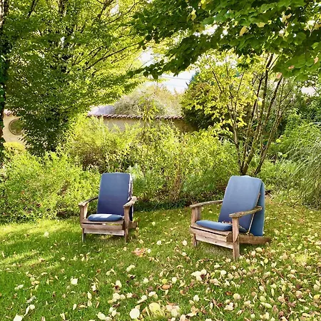 招待所 Aux Agapanthes, D'hotes Charentaises De Charme Avec Piscine 3*